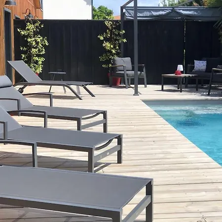 Hotel Lola Au Centre-ville De 4*