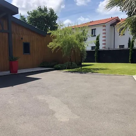 Lola Au Centre-ville De La Teste-de-Buch