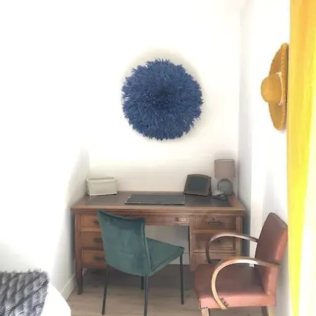 Lola Au Centre-ville De Hotel La Teste-de-Buch
